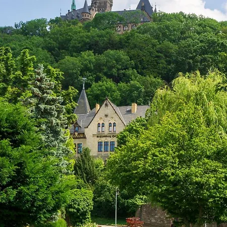 Hotel Schlossberg 3*