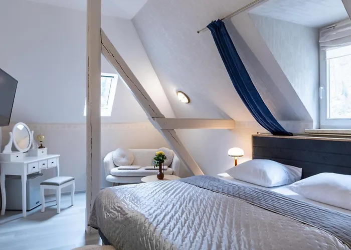 Schlossberg-hotel Garni Hotel 3*