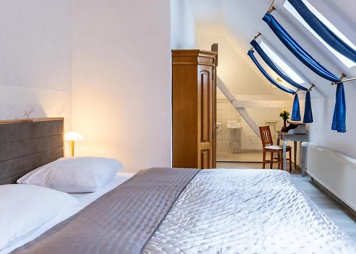 Schlossberg-hotel Garni 3*